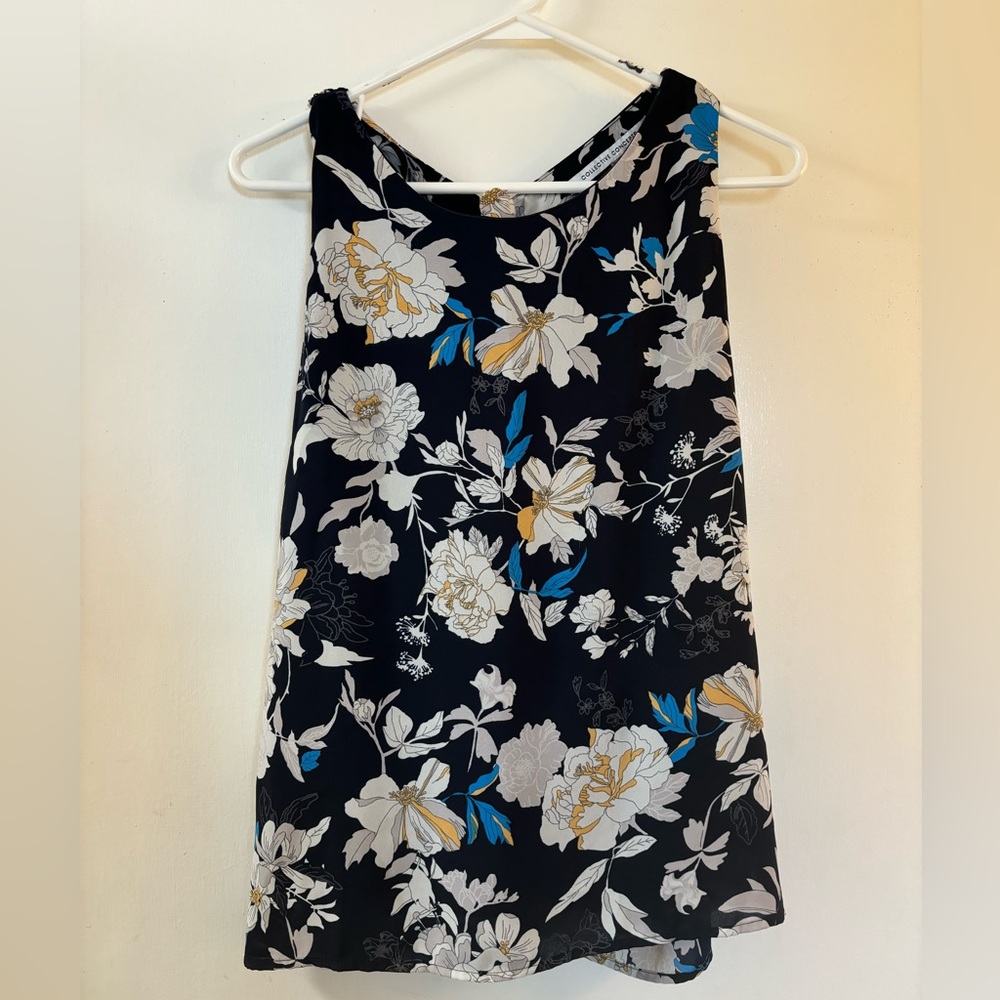 Collective Concepts Floral Tank Top • Size L • Navy Floral